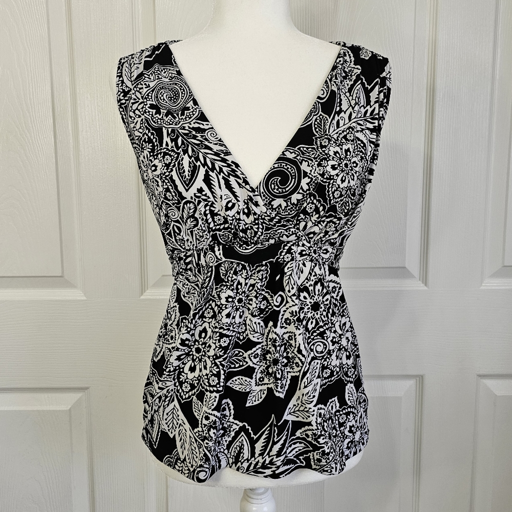 Women's White House Black Market Paisley/Floral Tank Top LARGE